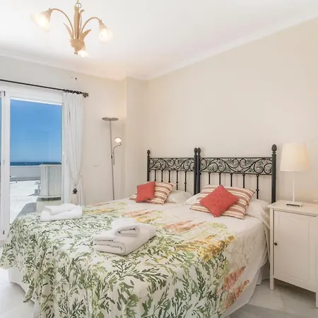 Apartment Deluxe With Jacuzzi