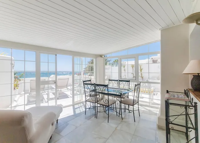 Deluxe With Jacuzzi *